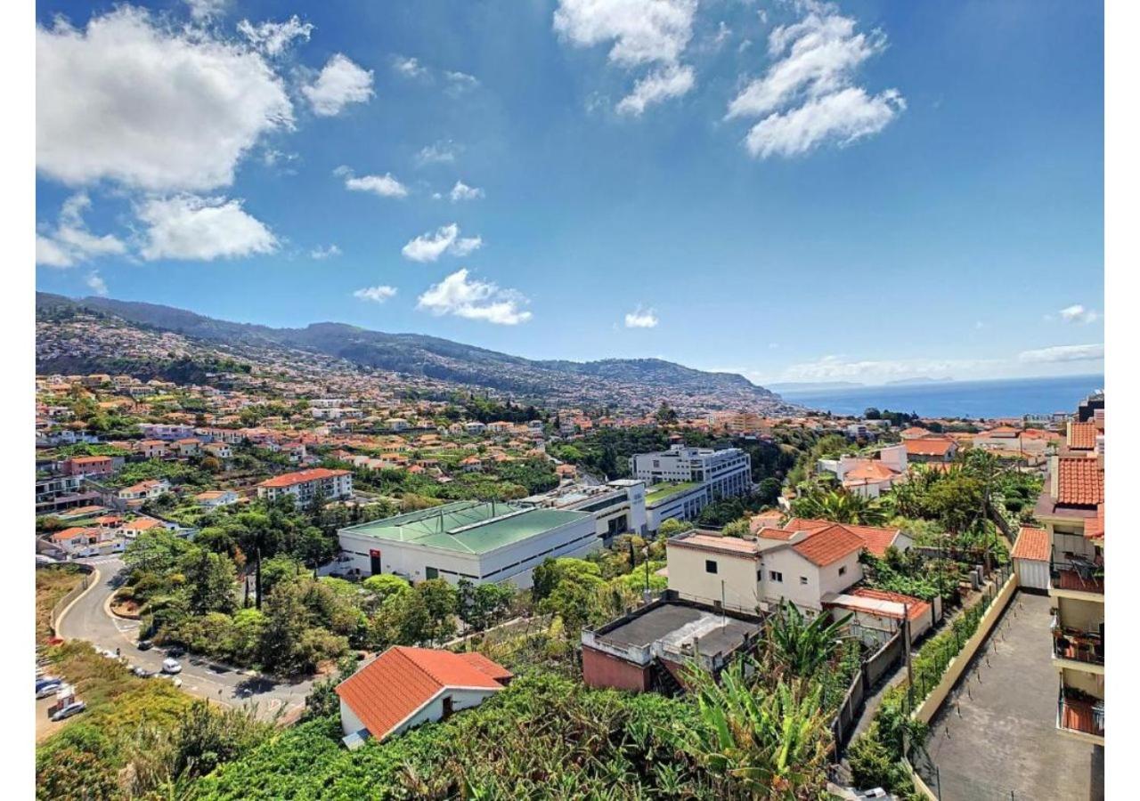 Madalenas Palace Apartment Φουνκάλ Εξωτερικό φωτογραφία