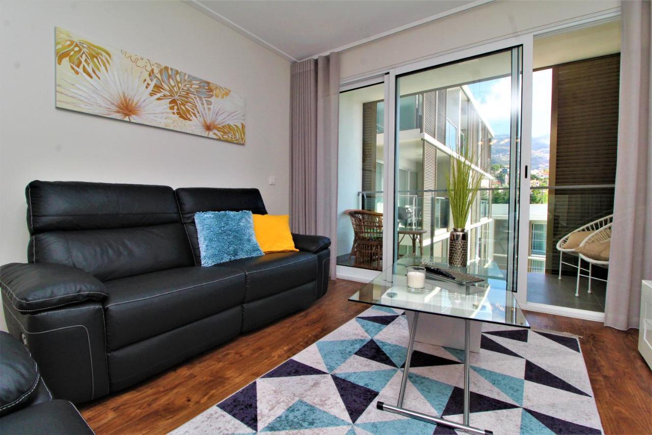 Madalenas Palace Apartment Φουνκάλ Εξωτερικό φωτογραφία